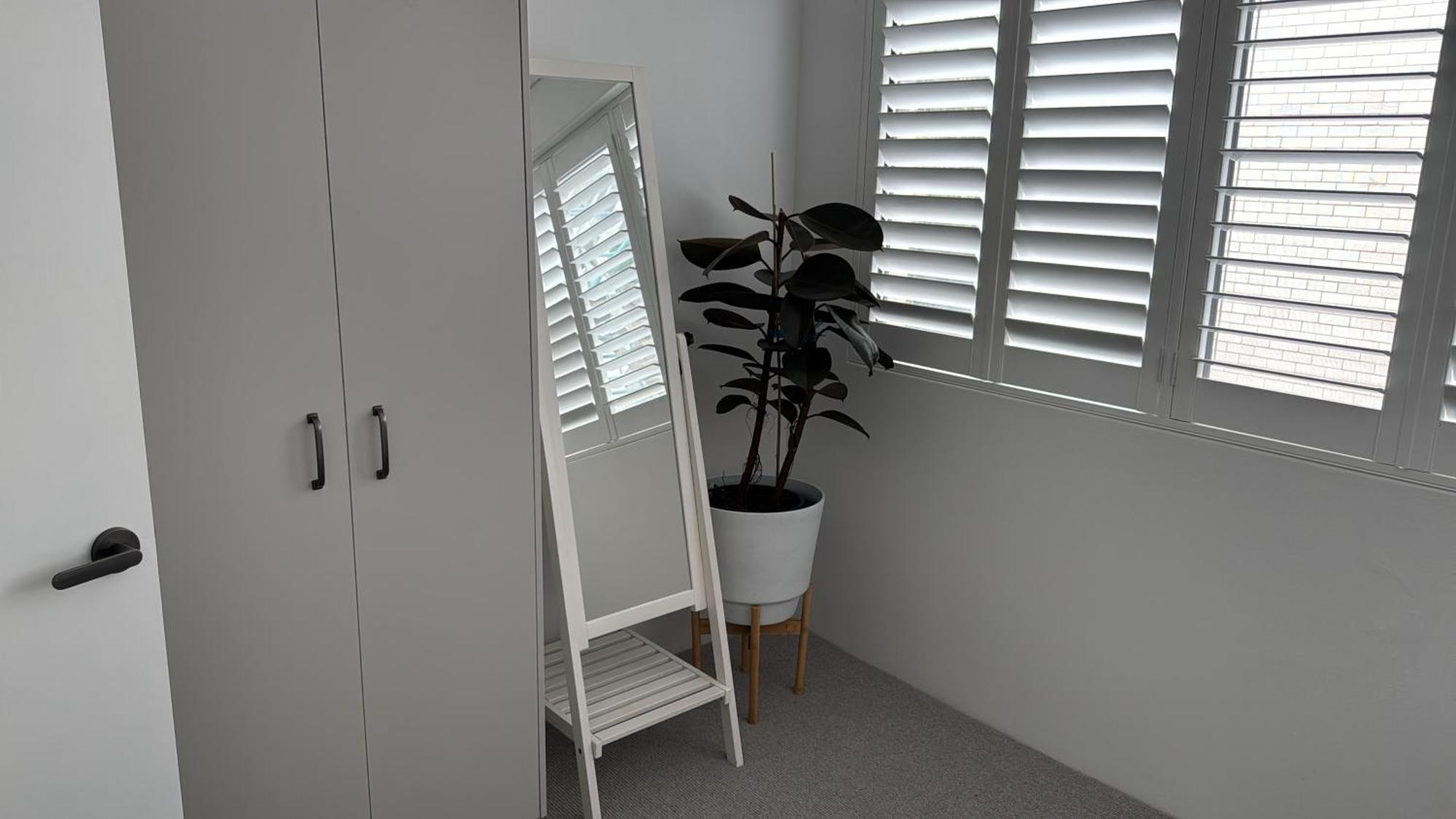 Stylish,2br With Private Patio Near Icons Apartment Sydney