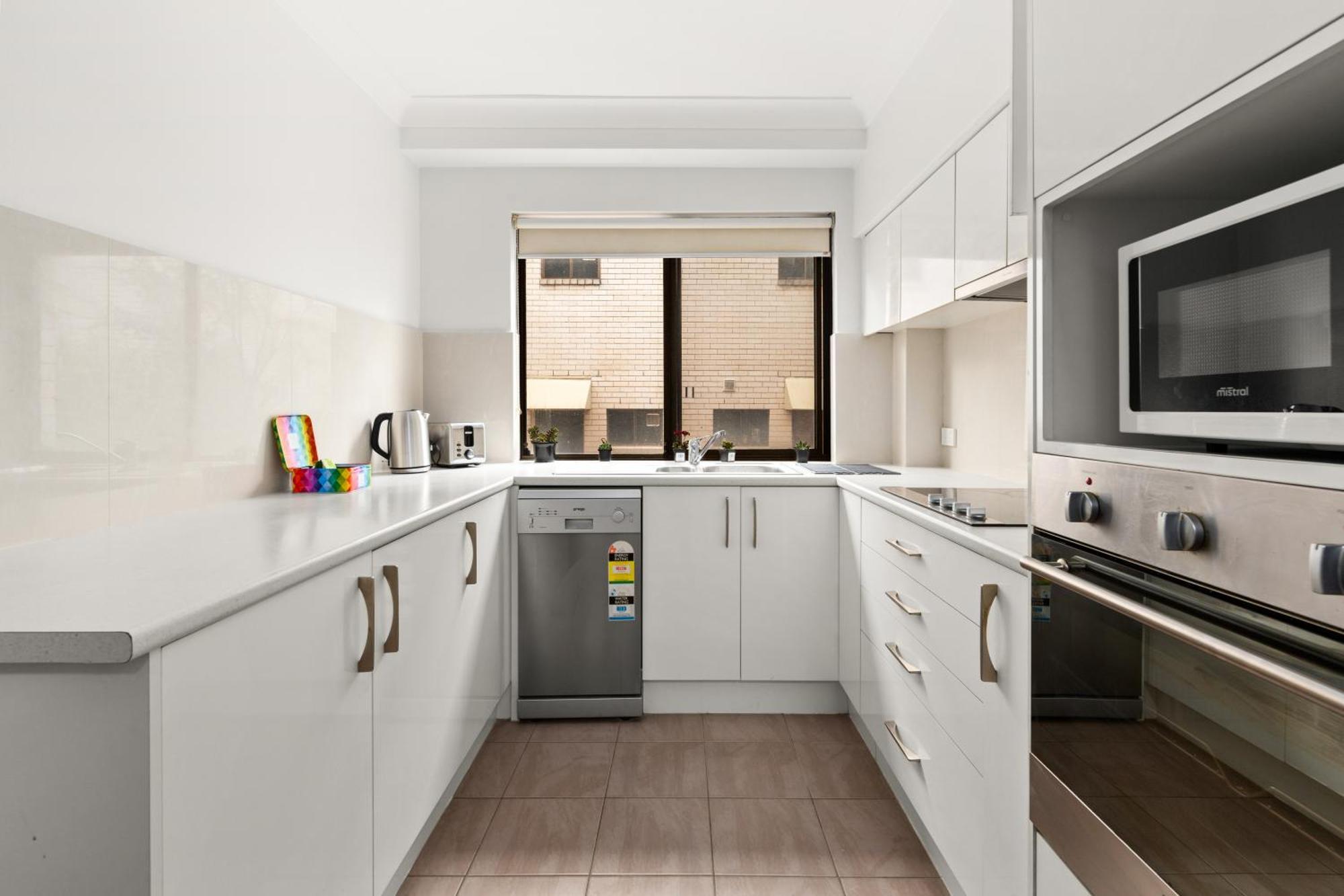 Stylish,2br With Private Patio Near Icons *